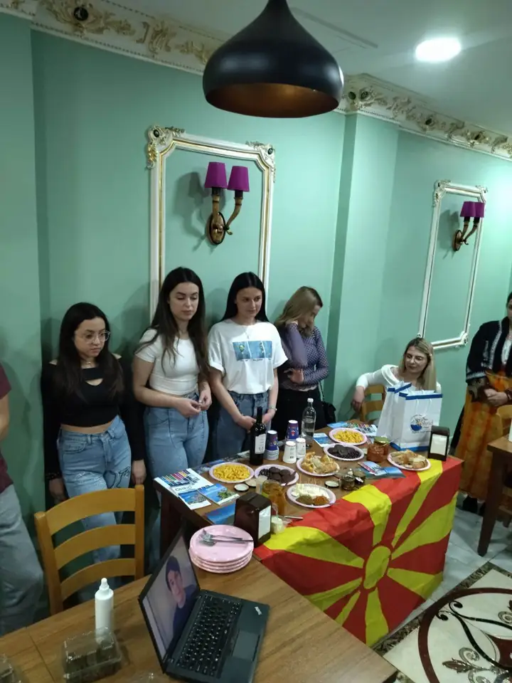 Green All Together — First Learning Activity in Istanbul — activity photograph