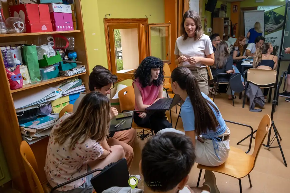Young Fact-Checking Experts — Spain Exchange — activity photograph